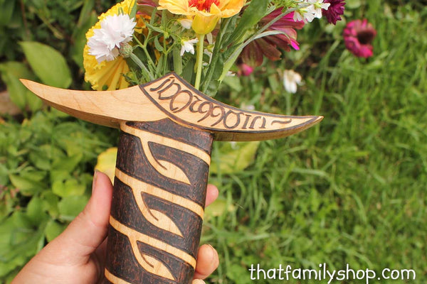 Sting Hilt Bouquet Holder, Frodo's LOTR Replica