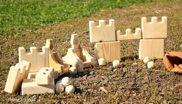 Catapult Launcher and Castles Natural Wooden Game Eco Friendly Play Set-thatfamilyshop.com