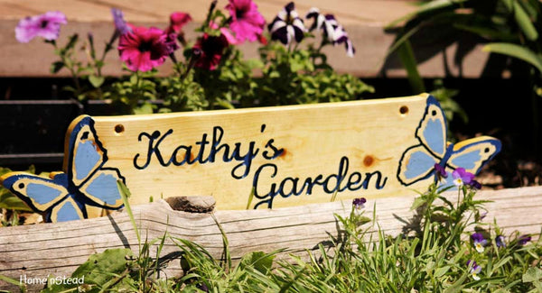 Garden Sign w/ Your Design Custom Flower Plaque Name Outdoor Gift for Mom-thatfamilyshop.com