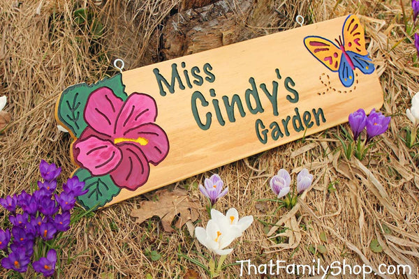 Garden Sign w/ Your Design Custom Flower Plaque Name Outdoor Gift for Mom-thatfamilyshop.com