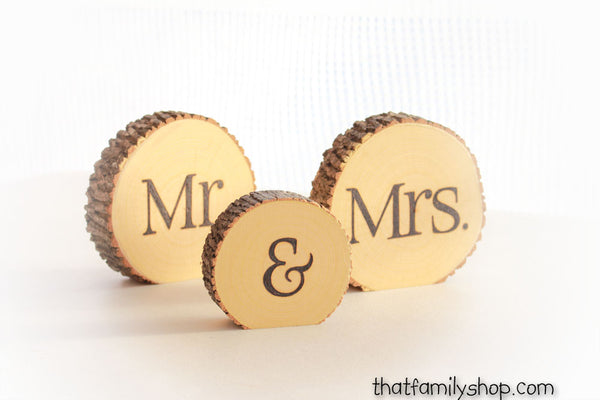 Mr and Mrs Rustic Slices for Sweetheart Table-thatfamilyshop.com
